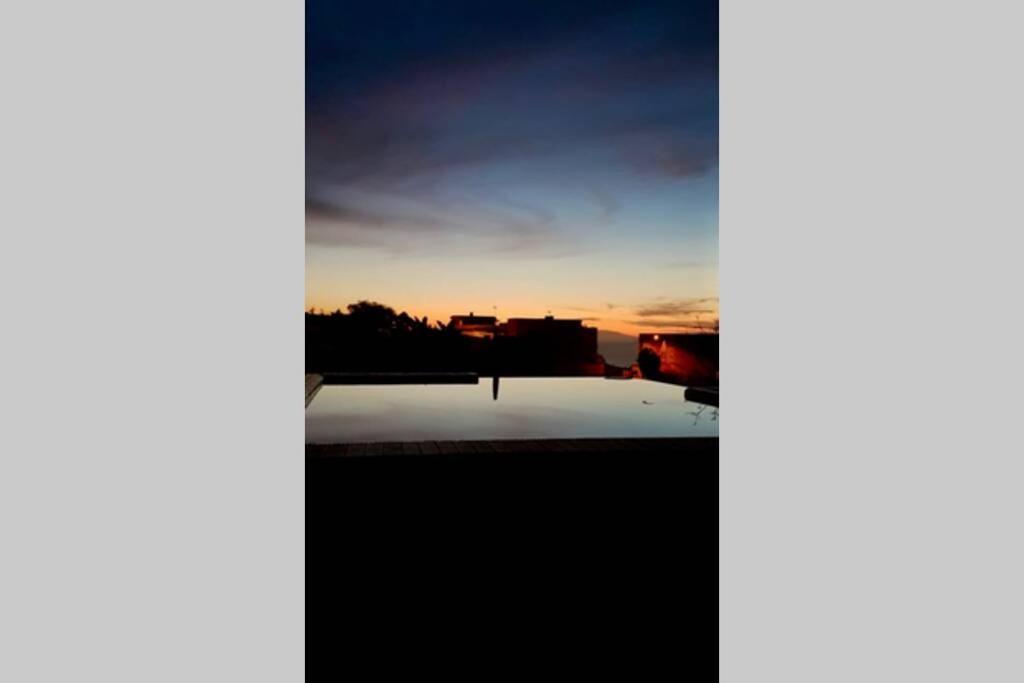 Casa Vina: A Spectacular Away From It All Holiday ラ・オロタバ エクステリア 写真